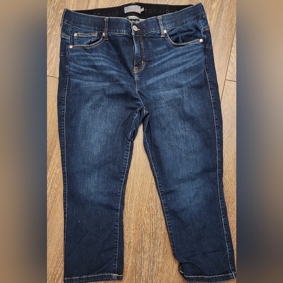 Torrid Cropped Bomshell Jeans, Dark Wash - Picture 1 of 3